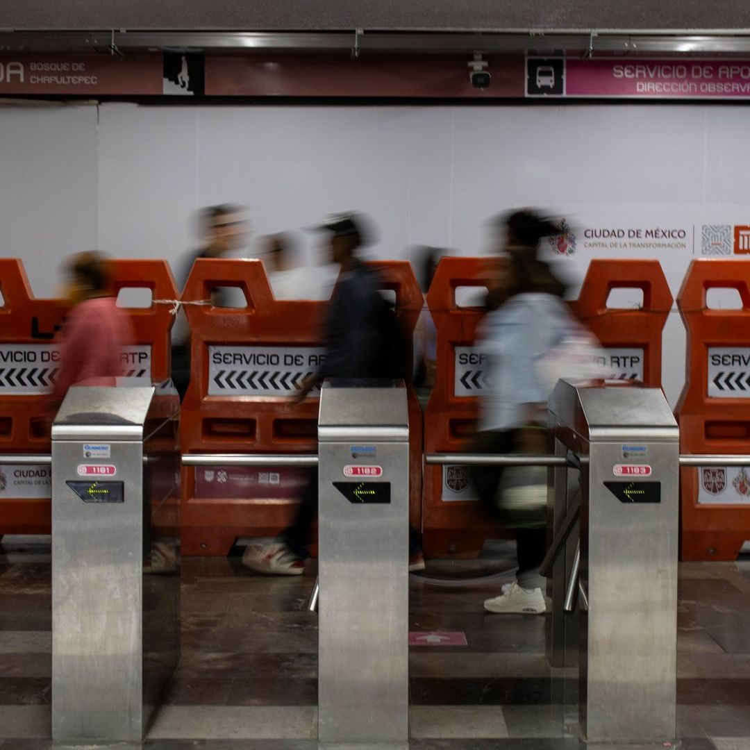 Afluencia cotidiana de usuarios en la estación Chapultepec de la Línea 1. Foto: Cuartoscuro
